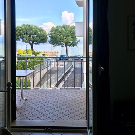 Casa Caterina Lake View Holidays Apartments Peschiera del Garda Rum bild