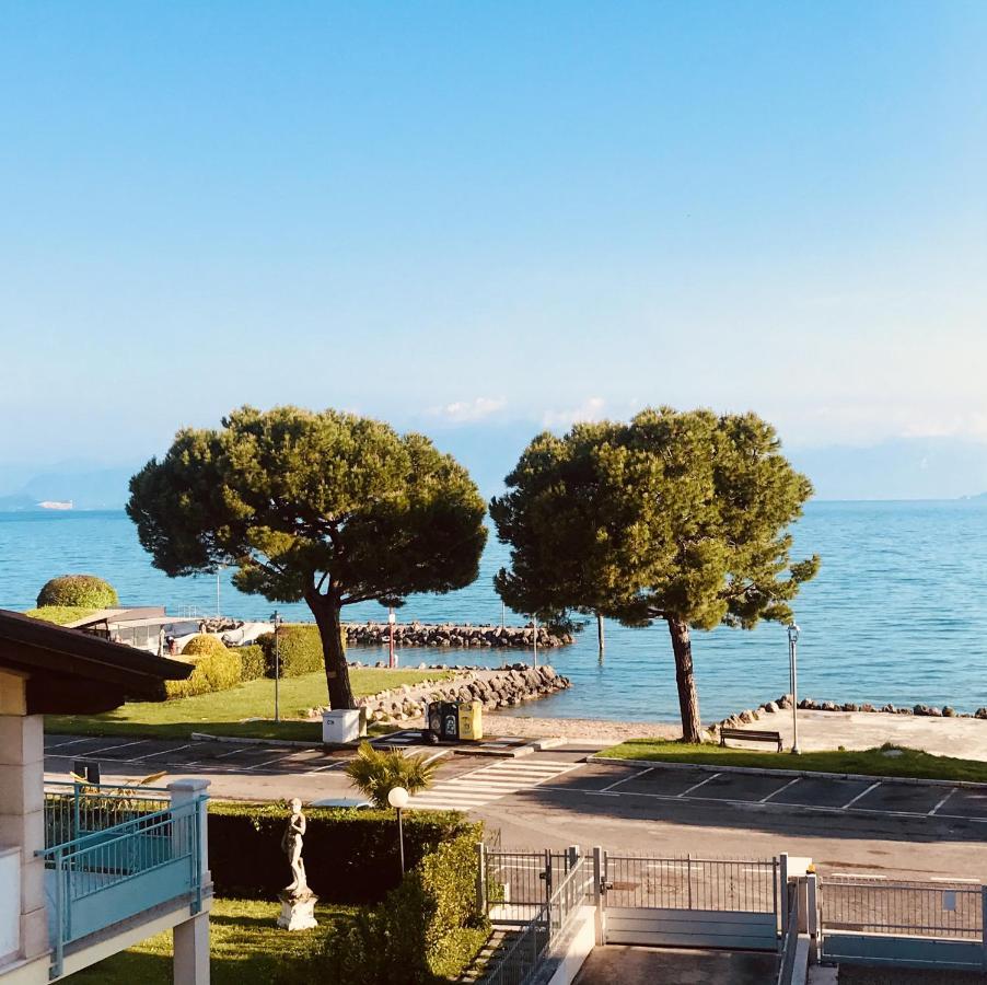 Casa Caterina Lake View Holidays Apartments Peschiera del Garda Exteriör bild