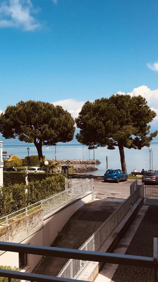 Casa Caterina Lake View Holidays Apartments Peschiera del Garda Exteriör bild